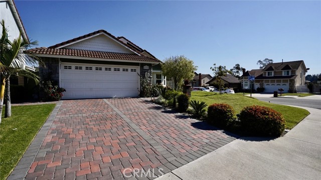 292 S Raspberry Ln, Anaheim Hills, CA 92808