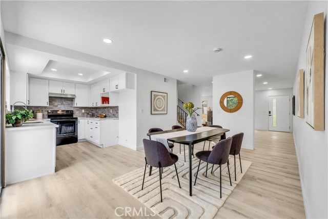 27925 Ridgebluff Court, Rancho Palos Verdes CA: https://media.crmls.org/medias/58c2a016-4bef-4d1b-9cf8-4f8b7122b400.jpg