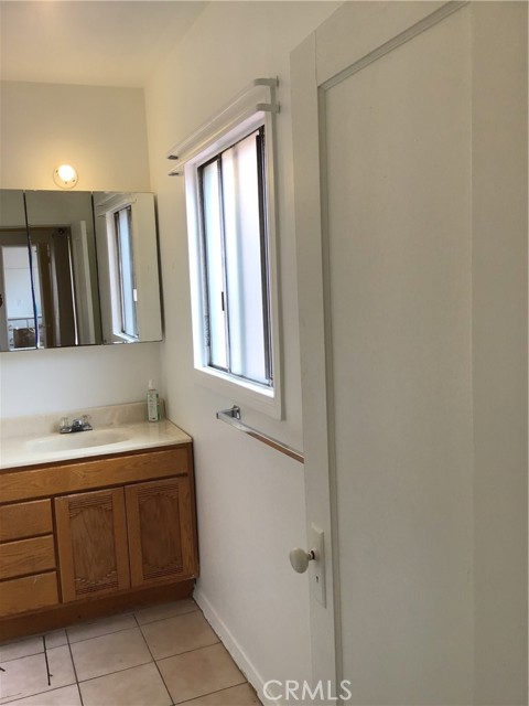 234 Lime Avenue, Long Beach CA: https://media.crmls.org/medias/58c31191-751a-4761-8cca-0c4773540d88.jpg