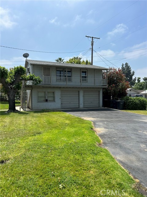690 E Cypress E, Redlands CA: https://media.crmls.org/medias/58c31a6a-f676-46fd-8aa7-dfacd57b7fa0.jpg