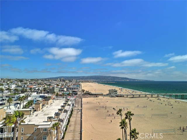 1300 The Strand, Hermosa Beach, California 90254, 1 Bedroom Bedrooms, ,1 BathroomBathrooms,Residential,Sold,The Strand,SB25153201