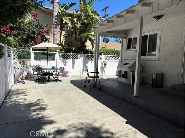 5620 & 5618 Cartwright Avenue, North Hollywood CA: https://media.crmls.org/medias/58c3bccb-b116-4aa1-b1e4-b4343d044148.jpg