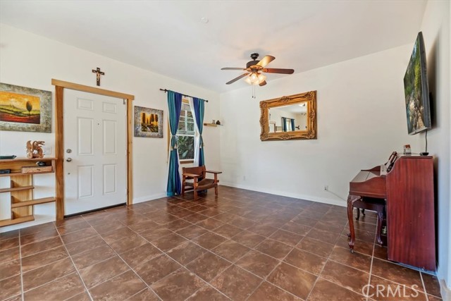 8119 W Preserve, Chino CA: https://media.crmls.org/medias/58c3e1a3-a61e-45f8-ab49-bb630234db6e.jpg