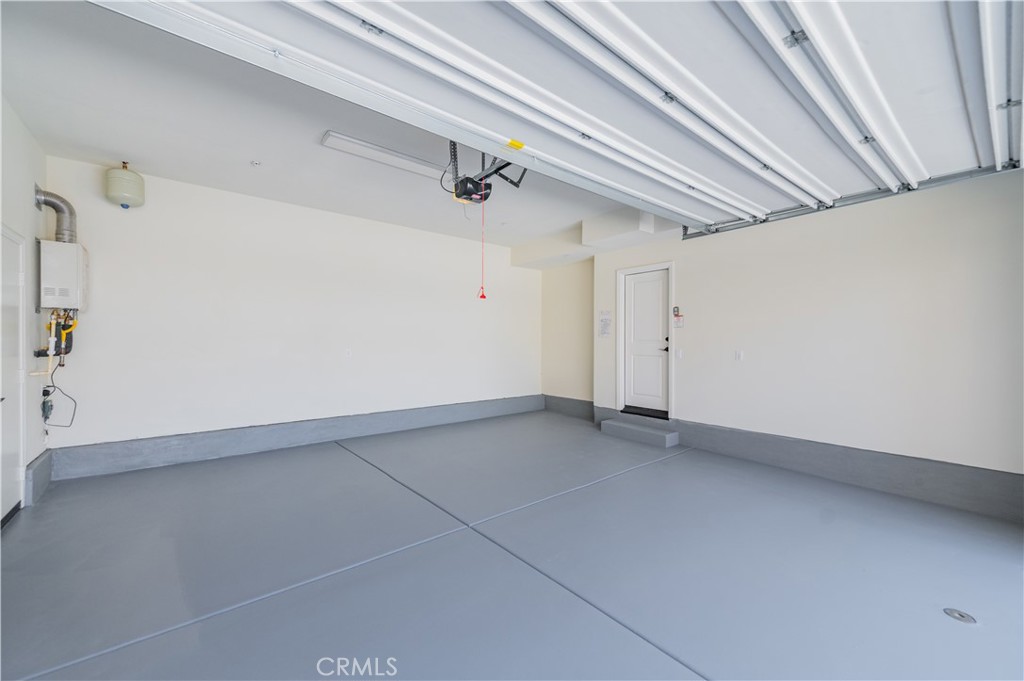 https://media.crmls.org/medias/58c41442-ece4-4ab3-9237-48f5dd615986.jpg?preset=X-Large