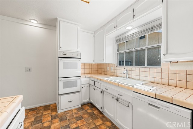 Detail Gallery Image 17 of 42 For 2137 Ostrom, Long Beach,  CA 90815 - 3 Beds | 2 Baths