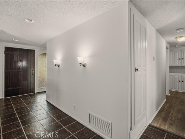 Detail Gallery Image 9 of 51 For 900 De Jur, Brea,  CA 92821 - 3 Beds | 2 Baths