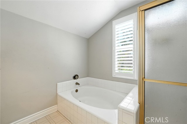 3581 Hillsdale Ranch Road, Chino Hills CA: https://media.crmls.org/medias/58c5fcd1-d503-4d21-8ce7-5395e5186aad.jpg