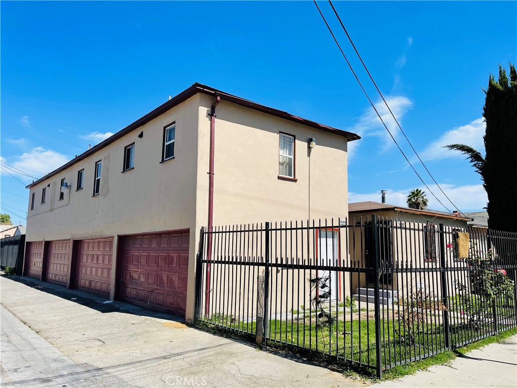 220 N Rose Avenue #1