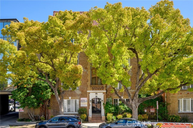 Detail Gallery Image 1 of 11 For 228 S Kenwood St #306,  Glendale,  CA 91205 - 1 Beds | 1 Baths