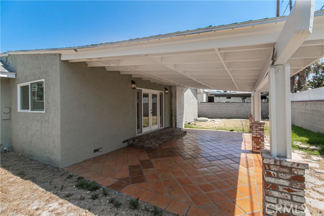 10915 Whitaker Avenue, Granada Hills CA: https://media.crmls.org/medias/58c7c532-b1e7-4089-a29f-b24461dcb385.jpg