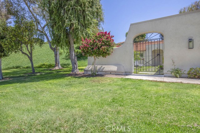 5468 Paseo Del Lago E, Laguna Woods CA: https://media.crmls.org/medias/58c8026f-e590-42b0-bc2a-0a17d9b9b228.jpg