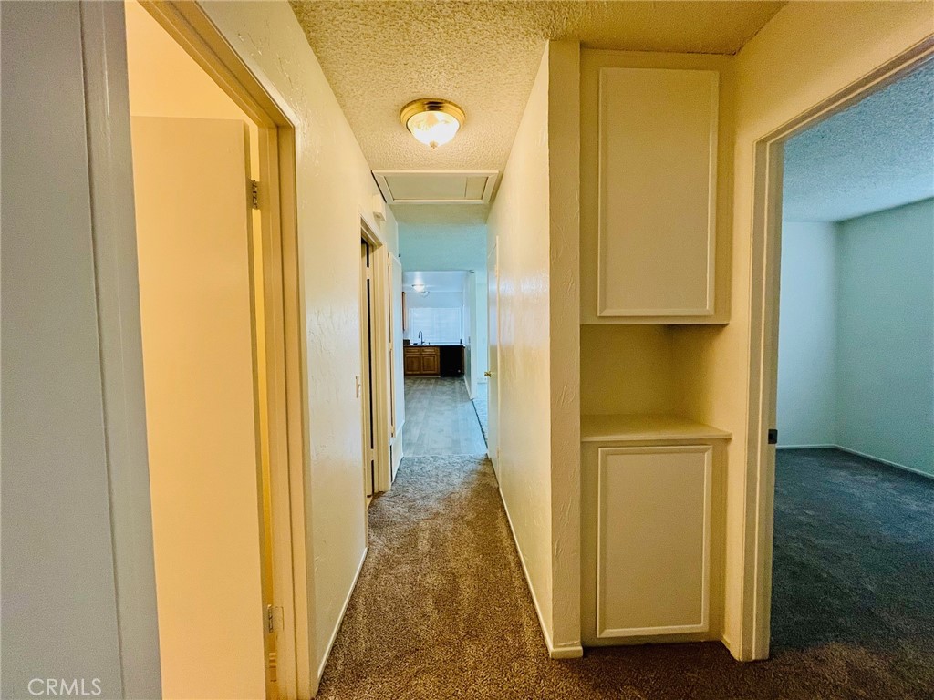 https://media.crmls.org/medias/58c97ad3-cbc8-4ff3-affa-e6864241eee8.jpg?preset=X-Large