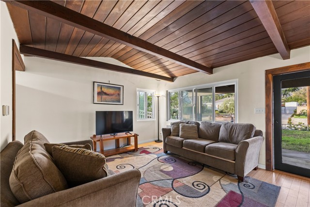 Detail Gallery Image 5 of 41 For 9417 Lomita, Rancho Cucamonga,  CA 91701 - 2 Beds | 2 Baths