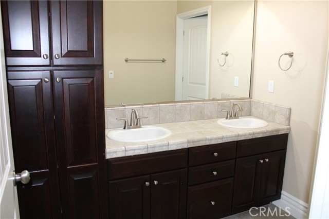 Detail Gallery Image 37 of 49 For 3061 Finchwood Ave, Clovis,  CA 93619 - 3 Beds | 2/1 Baths