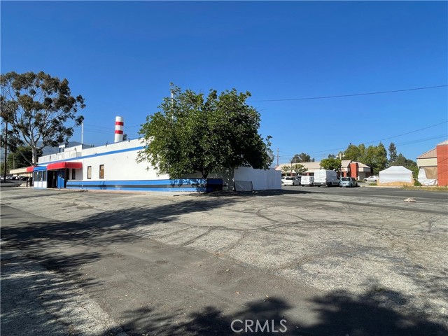 962 W FOOTHILL BLVD, Claremont, California 91711, ,Commercial Lease,For Rent,962 W FOOTHILL BLVD,CRCV23206165