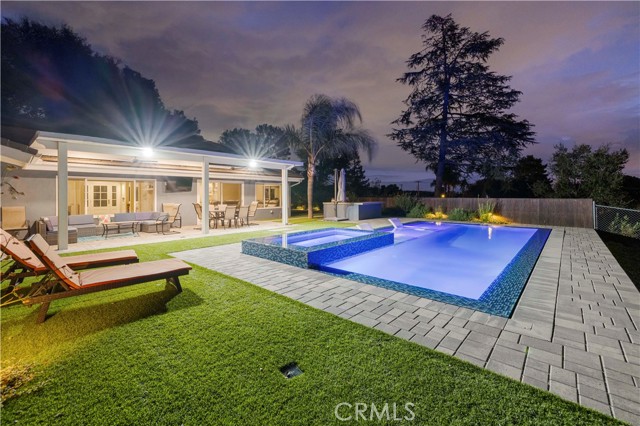 Detail Gallery Image 2 of 49 For 1249 Oakmead, La Verne,  CA 91750 - 4 Beds | 3 Baths