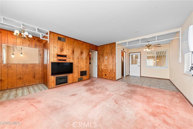 Detail Gallery Image 4 of 35 For 2149 E Avenue Q1, Palmdale,  CA 93550 - 3 Beds | 2 Baths