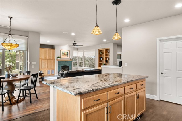 Detail Gallery Image 9 of 33 For 3512 Shadowtree, Chico,  CA 95928 - 3 Beds | 2 Baths