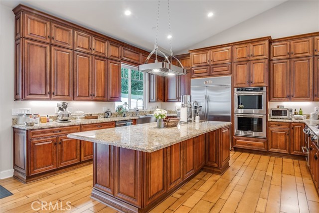 26010 Rolling Hills Road, Rolling Hills Estates, California 90274, 4 Bedrooms Bedrooms, ,4 BathroomsBathrooms,Residential,Sold,Rolling Hills,PV22014791