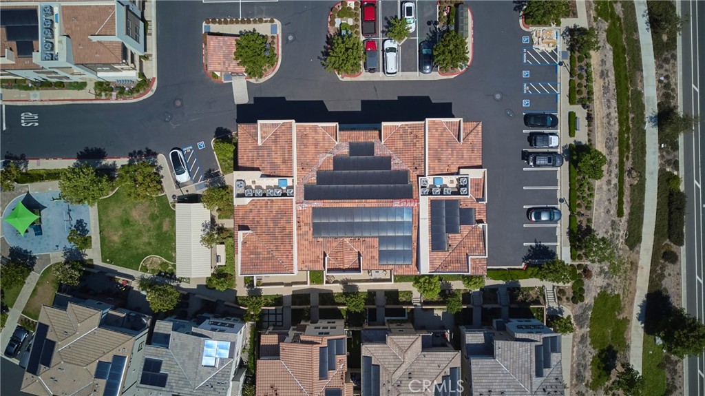 https://media.crmls.org/medias/58ce039b-4754-401a-9f6f-14d083155b8f.jpg?preset=X-Large