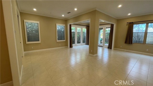 Detail Gallery Image 4 of 19 For 71 Honeyflower, Irvine,  CA 92620 - 5 Beds | 3/1 Baths