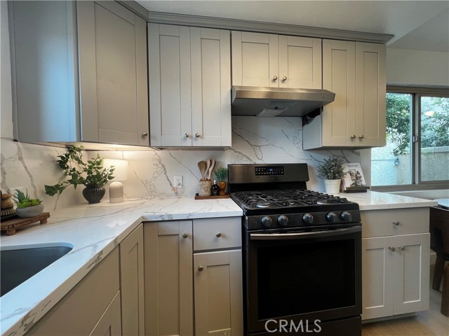 3004 Via Delores, Baldwin Park CA: https://media.crmls.org/medias/58ce7d03-1cdc-467f-806f-b04c93927e97.jpg