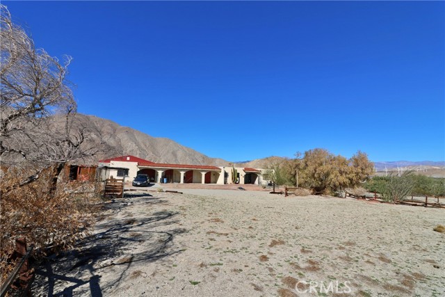 Detail Gallery Image 5 of 28 For 22500 Justin Trl, Palm Springs,  CA 92262 - 3 Beds | 2 Baths