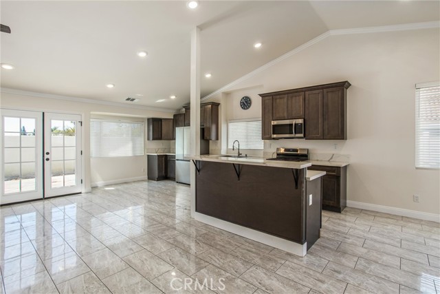 Detail Gallery Image 16 of 40 For 707 Emily Ln, Beaumont,  CA 92223 - 3 Beds | 2 Baths