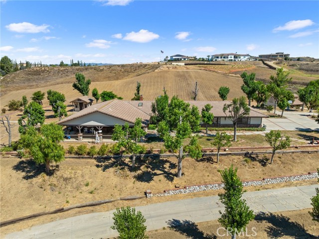 Image 2 of 58 For 41050 Mesa Robles Circle