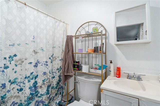 Detail Gallery Image 27 of 34 For 645 E King, Rialto,  CA 92376 - 4 Beds | 2 Baths