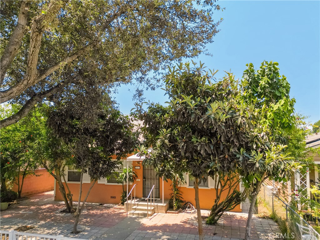 https://media.crmls.org/medias/58d3973c-dbfa-4cec-aaa1-2e7c3f2aa797.jpg?preset=X-Large