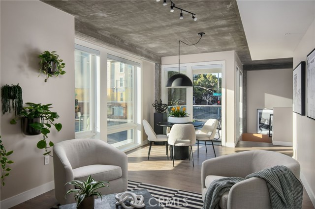 380 Cordova Street, Pasadena CA: https://media.crmls.org/medias/58d4da1f-6013-4f67-b0d1-4bf81eabb41e.jpg