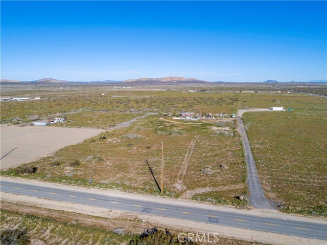 Detail Gallery Image 10 of 11 For 0 6, Sun Village,  CA 93543 - – Beds | – Baths