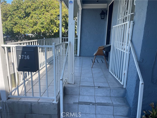 Detail Gallery Image 3 of 32 For 3736 Veteran Avenue, Los Angeles,  CA 90034 - 3 Beds | 2 Baths