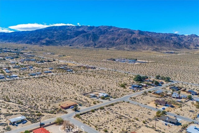 Detail Gallery Image 10 of 22 For 74552 Foothill Dr, Twentynine Palms,  CA 92277 - – Beds | – Baths