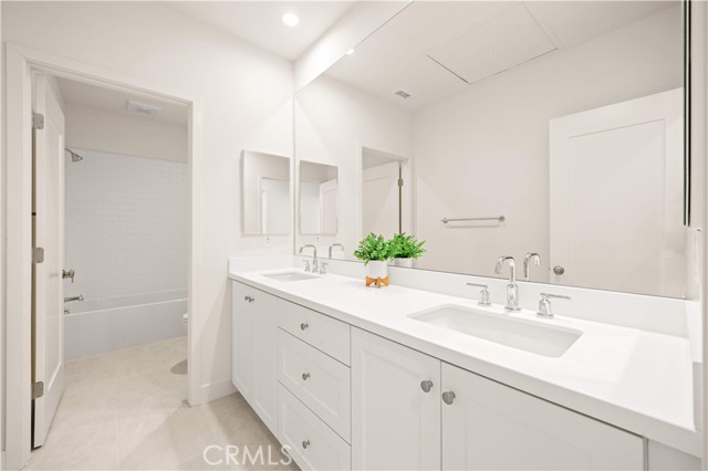 Detail Gallery Image 18 of 30 For 310 Carefree, Irvine,  CA 92618 - 4 Beds | 3 Baths