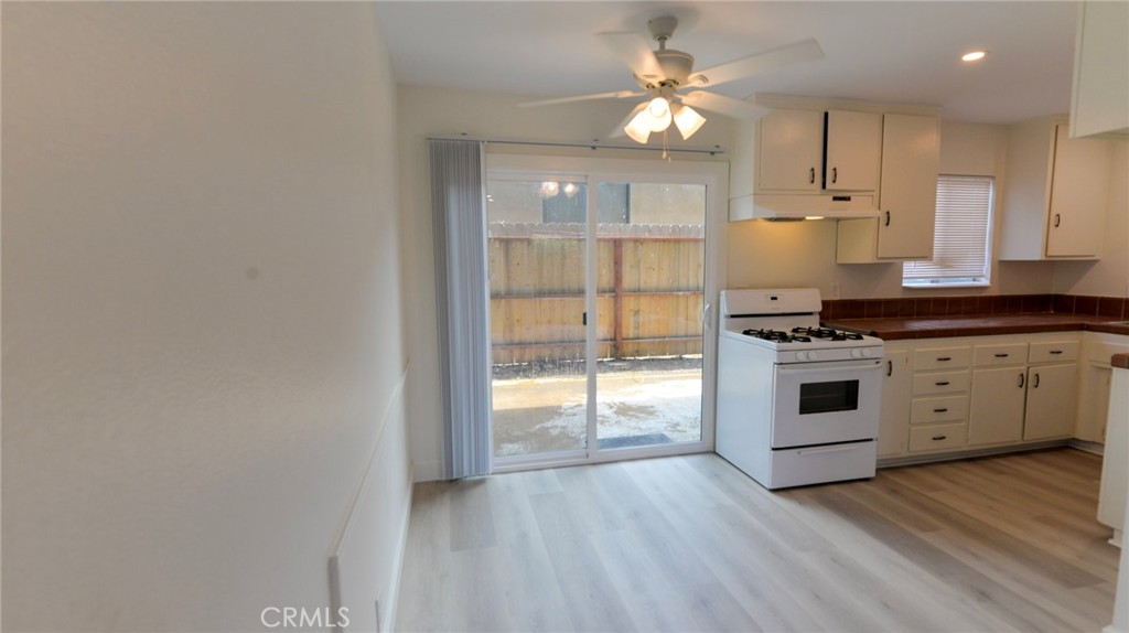 MLS #OC25159807 img 3