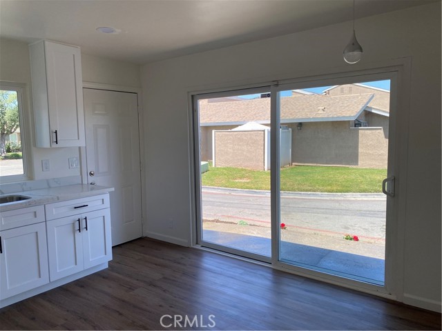44516 La Paz Road, Temecula CA: https://media.crmls.org/medias/58d7a2a5-d452-4af3-983d-2cb0555a100a.jpg
