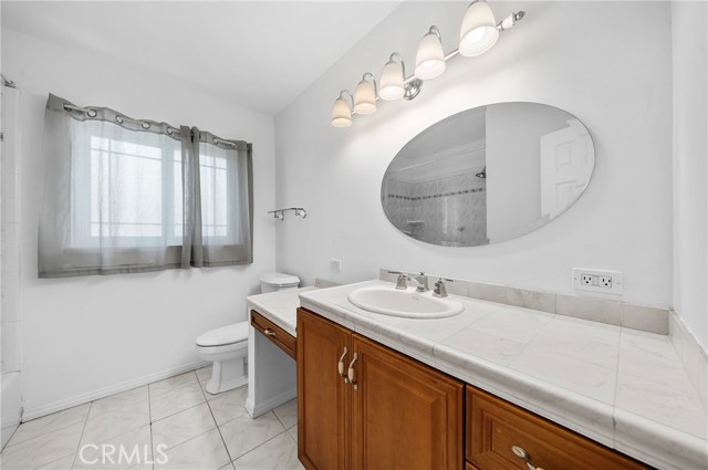 Detail Gallery Image 14 of 28 For 386 W 16th St, Upland,  CA 91784 - 4 Beds | 2 Baths