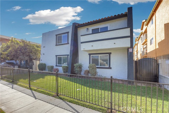 1075 Molino AVE Unit: 4