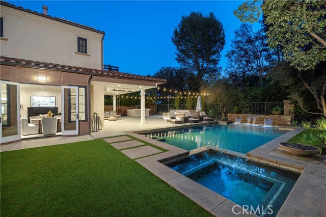 Detail Gallery Image 24 of 47 For 46 Woods Trail, Irvine,  CA 92603 - 5 Beds | 4/1 Baths