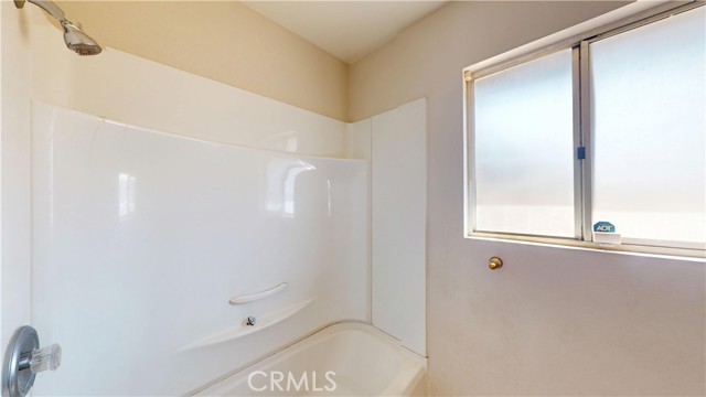 15722 Sago Road, Apple Valley CA: https://media.crmls.org/medias/58d9a4a5-77a3-47c9-a21a-5603e90997ef.jpg