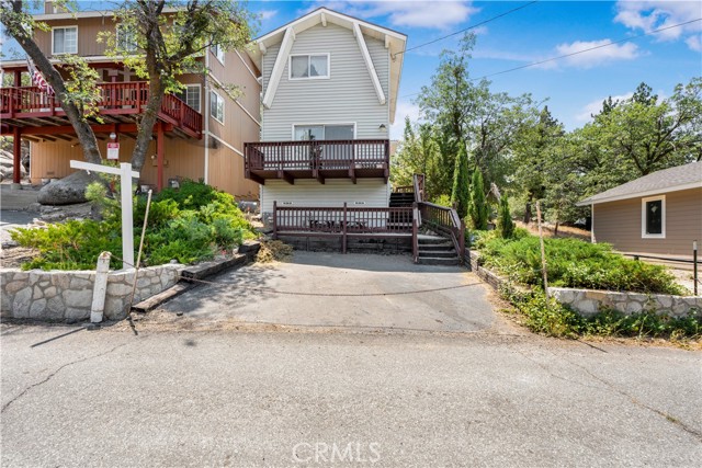 Detail Gallery Image 2 of 19 For 33355 Carlock Dr, Running Springs,  CA 92382 - 2 Beds | 1/1 Baths