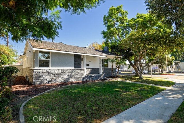 Image 3 for 2702 Iroquois Ave, Long Beach, CA 90815