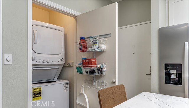 10560 Lakeside N Drive, Garden Grove CA: https://media.crmls.org/medias/58da35a7-6d41-4d68-806b-273d014b7ab9.jpg