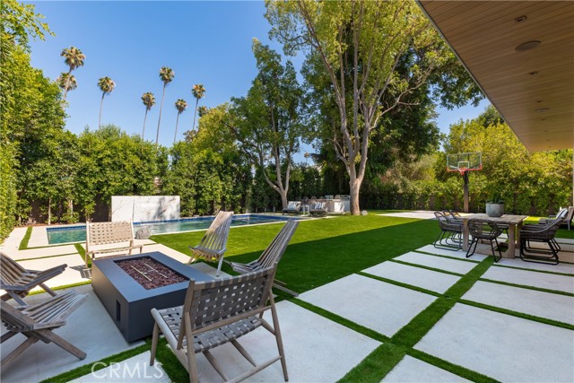 Detail Gallery Image 6 of 54 For 4430 Atoll Ave, Sherman Oaks,  CA 91423 - 6 Beds | 6/1 Baths