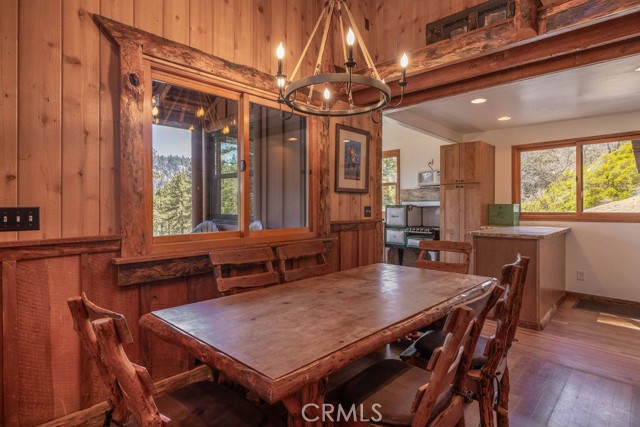 Detail Gallery Image 16 of 55 For 103 Big Bear Tract, Fawnskin,  CA 92333 - 4 Beds | 1/2 Baths