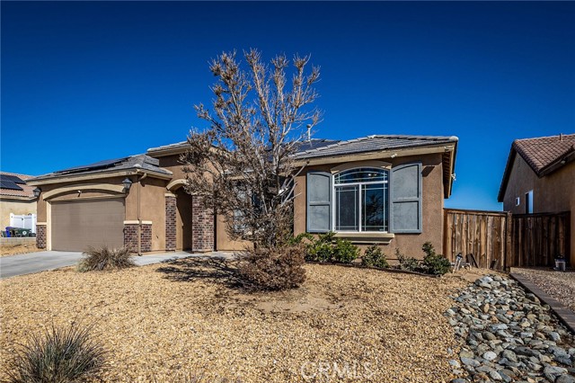 Detail Gallery Image 2 of 23 For 13974 Old Mill Ln., Victorville,  CA 92394 - 4 Beds | 2 Baths