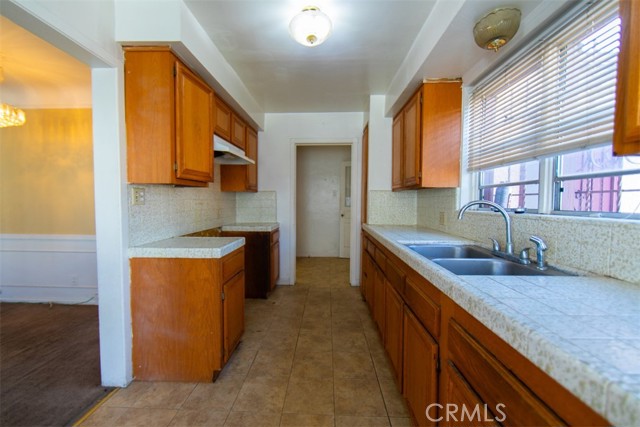 Detail Gallery Image 14 of 43 For 1837 W 74th St, Los Angeles,  CA 90047 - 2 Beds | 2 Baths