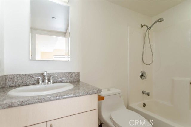 Detail Gallery Image 17 of 17 For 1466 Tamarind Ave #104,  Los Angeles,  CA 90028 - 2 Beds | 2 Baths